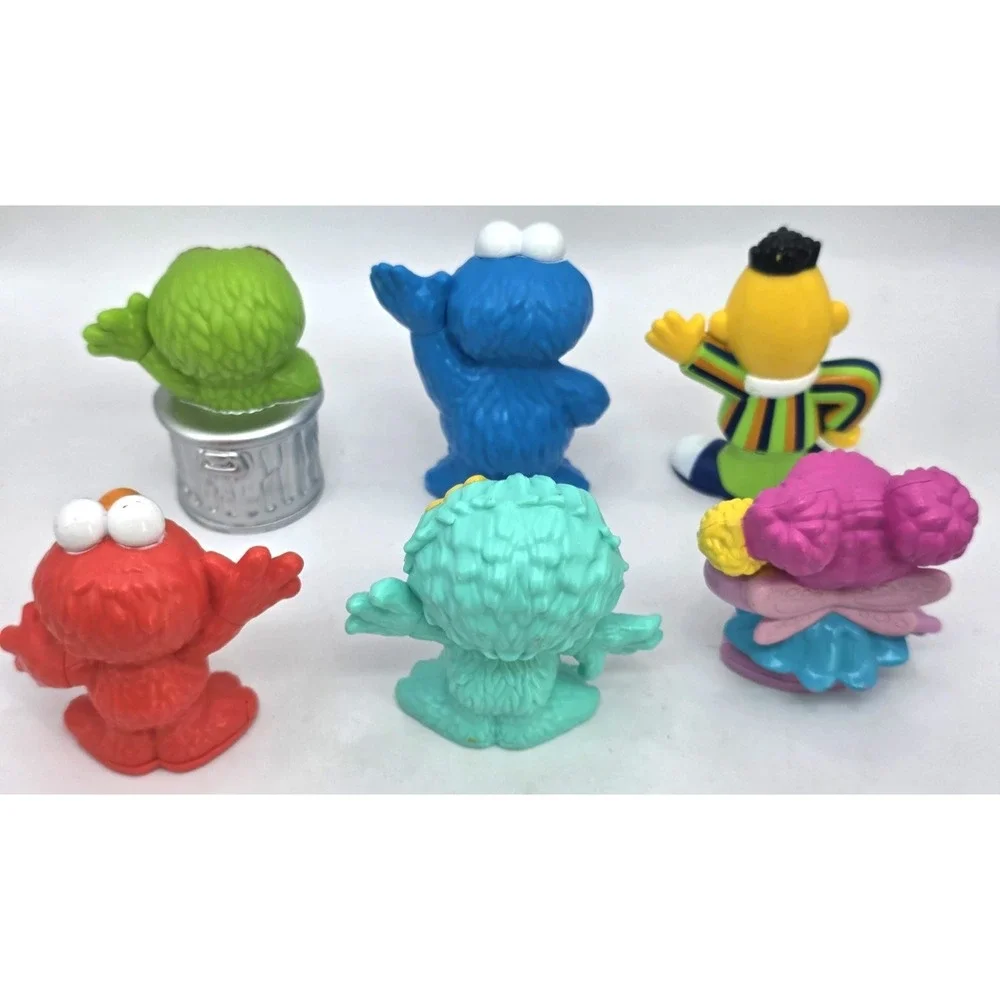 Hasbro Sesame Street Workshop Figures Oscar Bert‎ Elmo Abby Bert Ernie Lot of 6